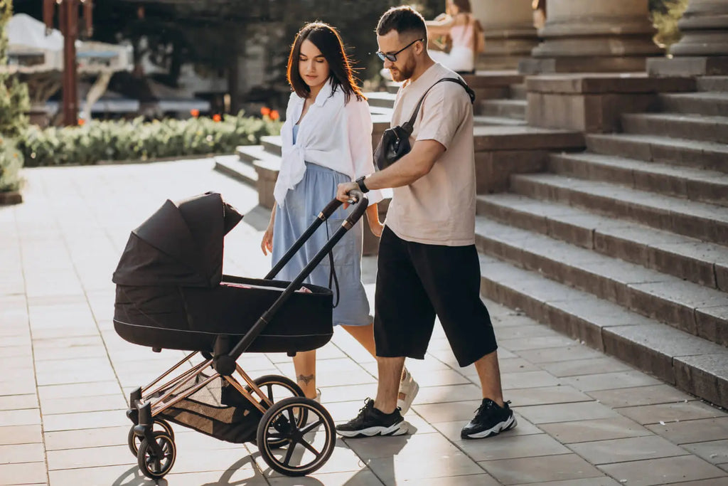 Louer du matériel pour bébé en vacances : voyagez léger et serein